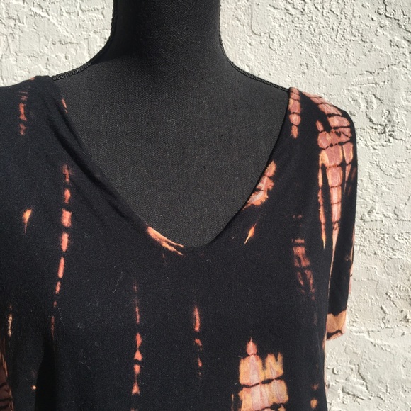 Gypsy tie-dye off the shoulder dress! 🦩 - Picture 9 of 9